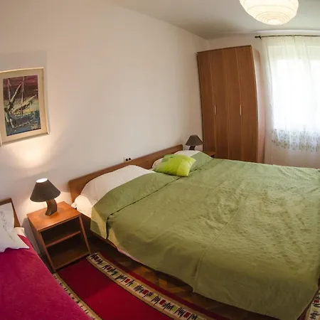 Bright And Breezy With Terrace And Sea View Διαμέρισμα