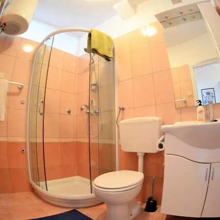 Bright And Breezy With Terrace And Sea View * Krk Town